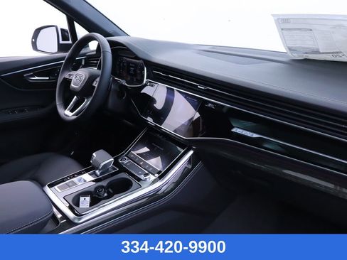 New 2025 Audi Q7 3.0T Premium Plus image 24