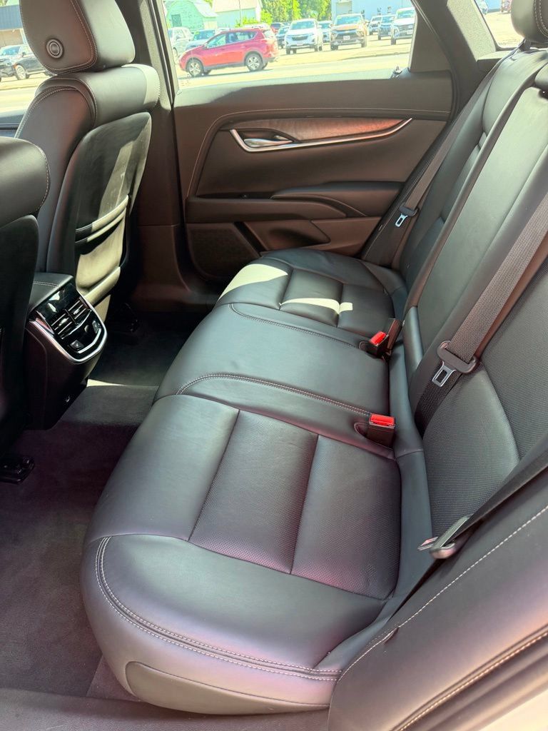 Used 2018 Cadillac XTS Luxury AWD/4WD image 11