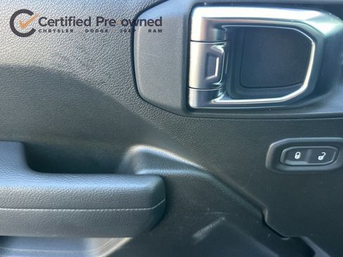 Certified 2025 Jeep Wrangler Unlimited Rubicon 4xe w/ Convenience Group AWD/4WD image 12