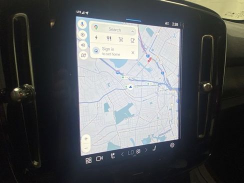 Certified 2023 Volvo C40 P8 Recharge Ultimate w/ Protection Package Premier image 18