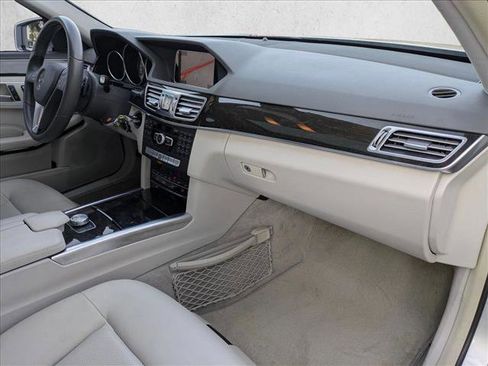 Used 2014 Mercedes-Benz E 350 Sedan image 22
