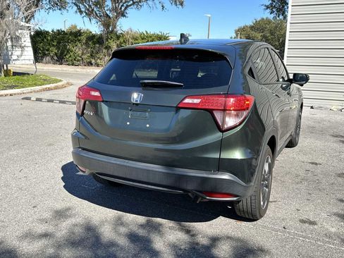 Used 2018 Honda HR-V EX image 6