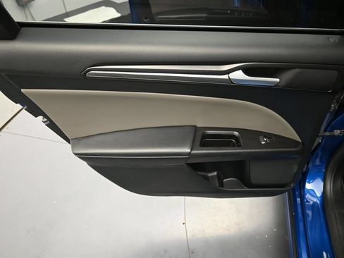 Used 2017 Ford Fusion Sport AWD/4WD image 23