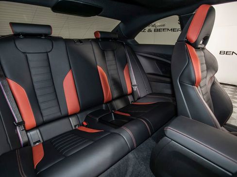 Used 2025 BMW M2 w/ Lighting Package image 17