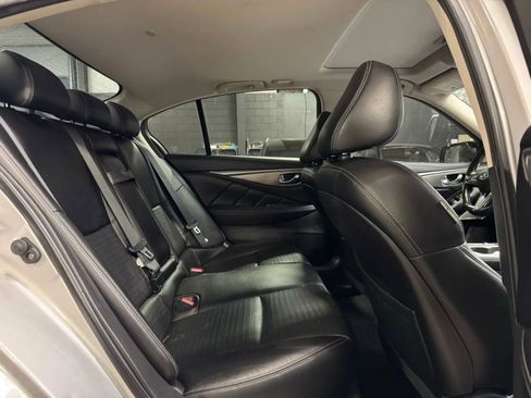 Used 2018 INFINITI Q50 Sport w/ Sensory Package (Sport) RWD image 11