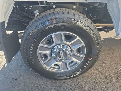 New 2026 Ford F250 Lariat image 40