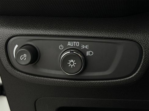 Used 2023 Chevrolet TrailBlazer LS image 21