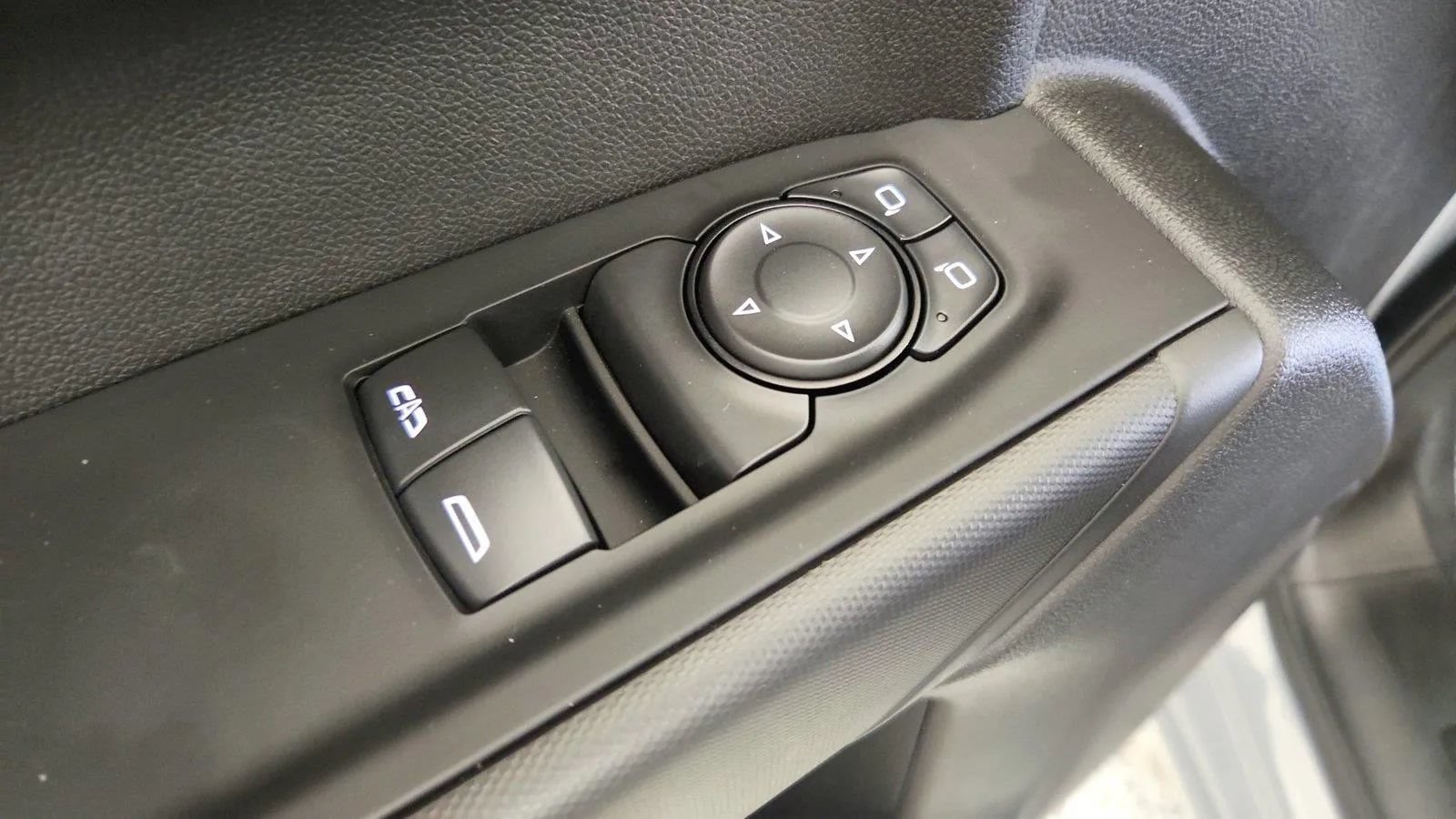 Used 2025 GMC Sierra 1500 Pro w/ Pro Value Package AWD/4WD image 23