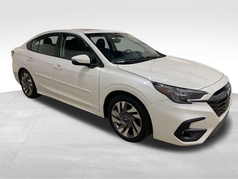 Used 2024 Subaru Legacy Limited AWD/4WD image 2