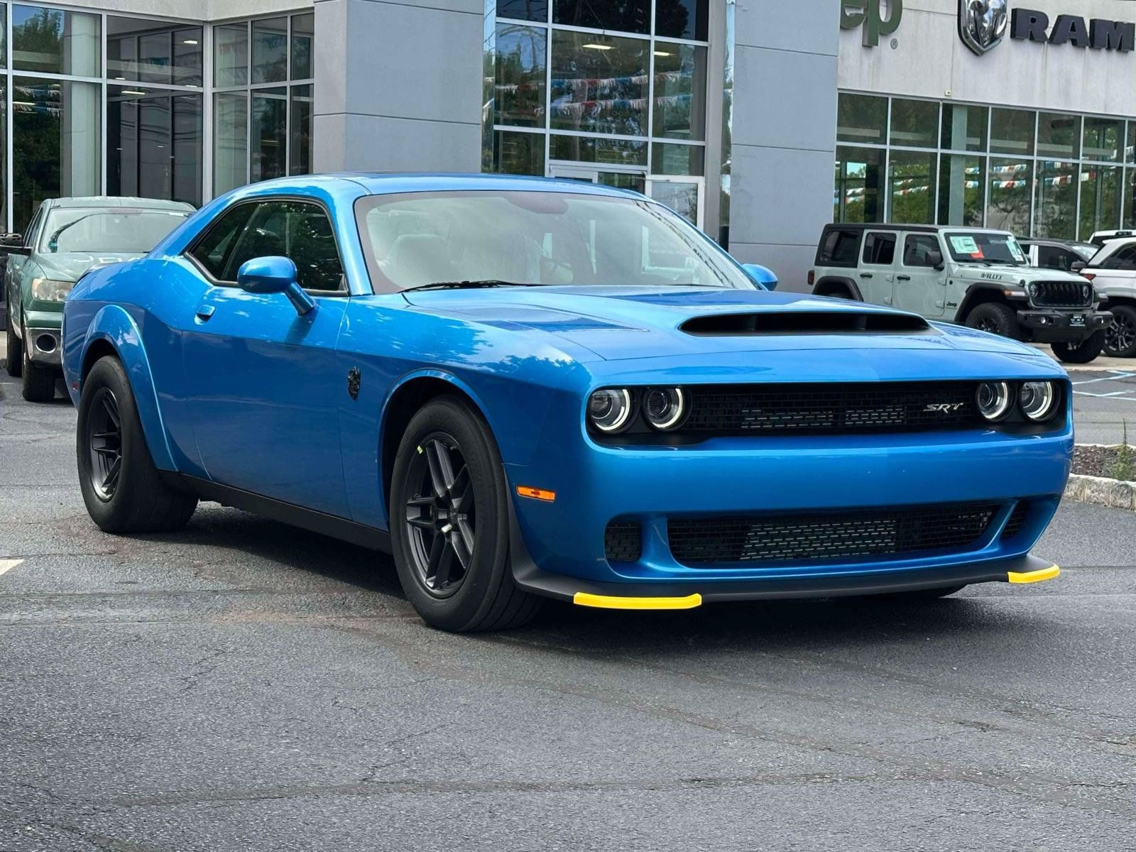 Used 2023 Dodge Challenger SRT Hellcat Redeye RWD image 1