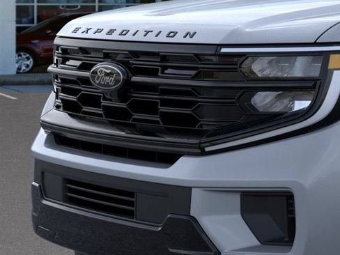 New 2026 Ford Expedition Max Platinum w/ Stealth Appearance Package AWD/4WD image 17