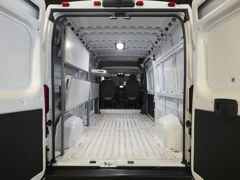 Used 2025 RAM ProMaster 2500 w/ Convenience Group FWD image 22