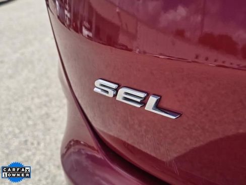 Used 2024 Ford Edge SEL w/ Convenience Package AWD/4WD image 8
