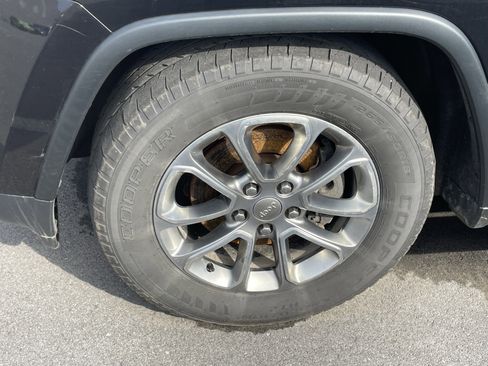 Used 2015 Jeep Grand Cherokee Limited w/ Luxury Group II image 5