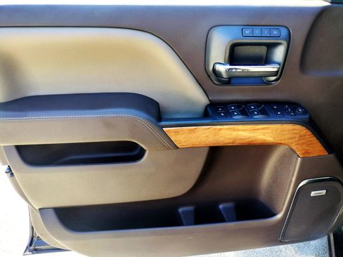 Used 2015 Chevrolet Silverado 1500 LTZ w/ Texas Edition, 1LZ Trim image 11