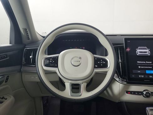 New 2026 Volvo XC90 T8 Ultra w/ Protection Package Premier AWD/4WD image 16