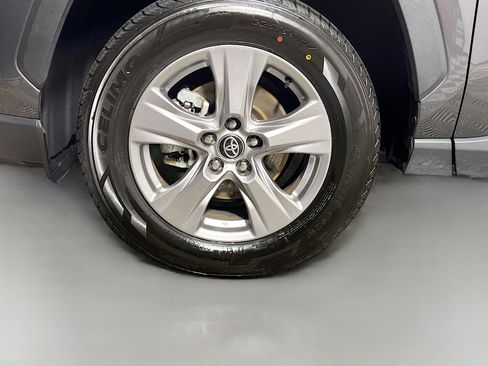 Used 2025 Toyota RAV4 XLE image 14