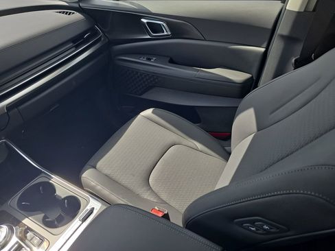 New 2026 Kia Carnival SX Prestige FWD image 16