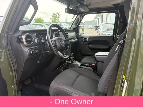 Used 2021 Jeep Gladiator Sport AWD/4WD image 5