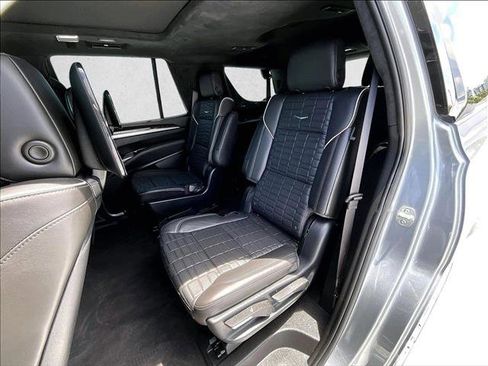 Used 2025 Cadillac Escalade Sport Platinum AWD/4WD image 28
