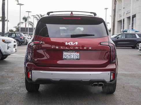Certified 2023 Kia Telluride EX w/ EX Captain's Chair Package FWD image 6