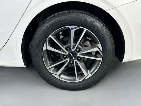 Used 2024 Kia Forte LXS FWD image 33