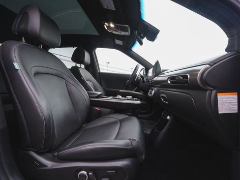 Used 2023 Genesis GV60 Advanced image 41