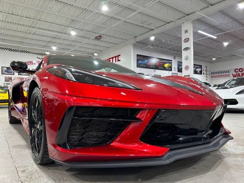Used 2022 Chevrolet Corvette Stingray Premium Conv w/ Z51 Performance Package RWD image 9