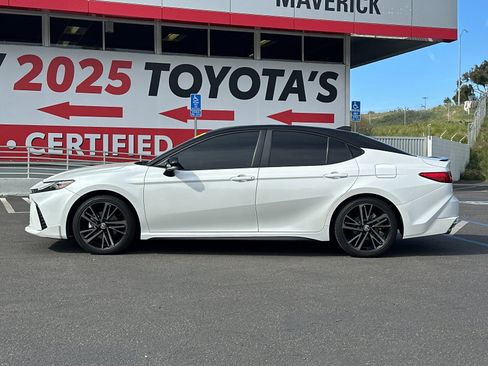 Used 2025 Toyota Camry XSE image 2