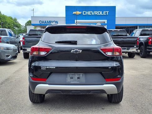 Used 2023 Chevrolet TrailBlazer LT w/ Convenience Package AWD/4WD image 6