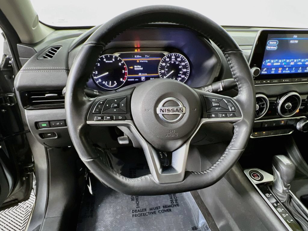 Used 2022 Nissan Sentra SV FWD image 11