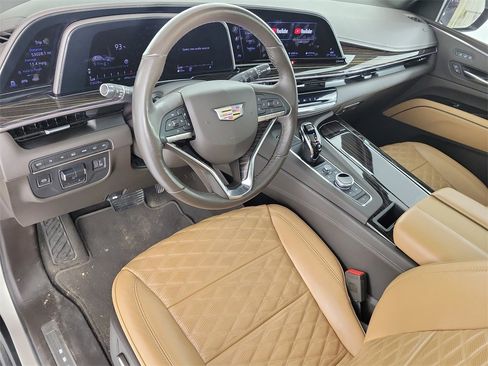 Certified 2023 Cadillac Escalade Sport w/ Touring Package image 19