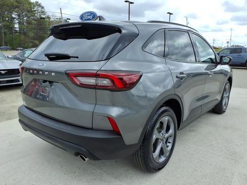 Used 2025 Ford Escape ST-Line image 6