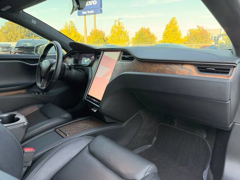 Used 2020 Tesla Model S Long Range AWD/4WD image 30