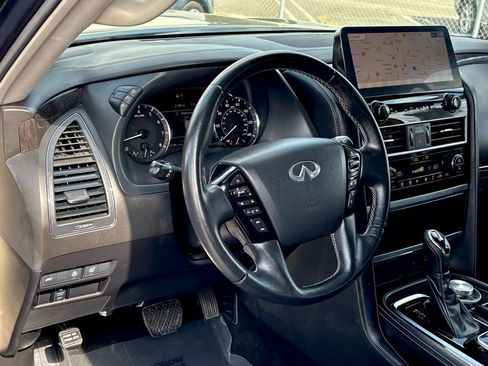 Used 2022 INFINITI QX80 Luxe image 10
