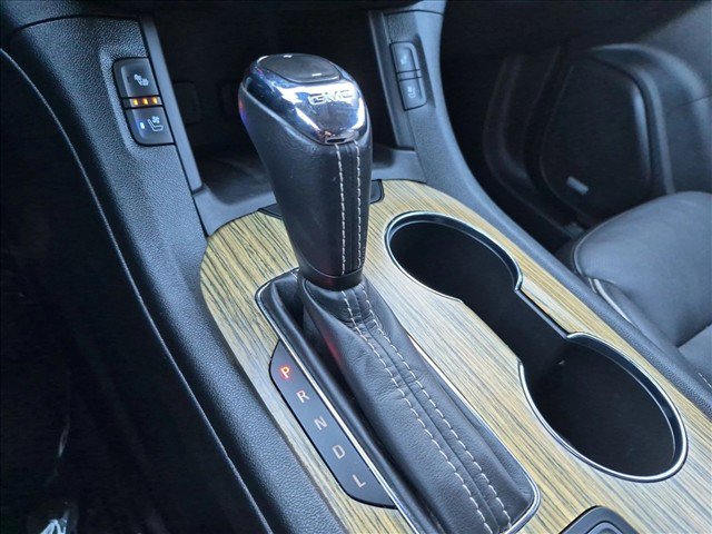 Used 2019 GMC Acadia Denali w/ Technology Package FWD image 12