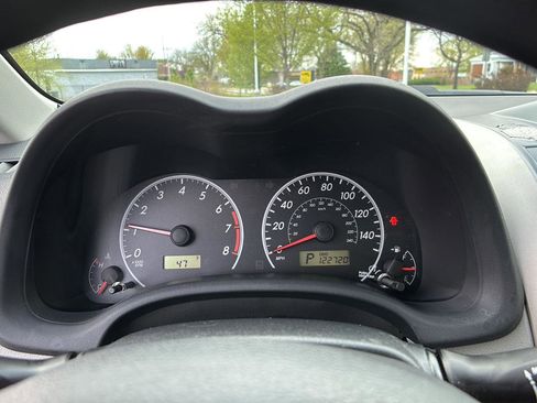 Used 2013 Toyota Corolla LE FWD image 3