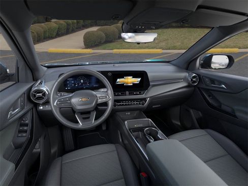 New 2025 Chevrolet Equinox LT w/ Convenience Package II image 15