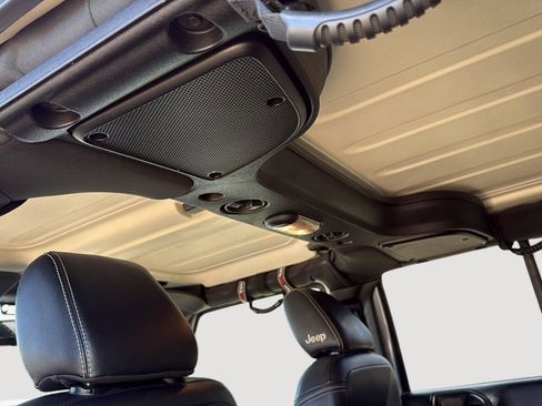 Used 2018 Jeep Wrangler Unlimited Sport image 20