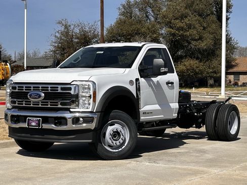 New 2026 Ford F600 4x4 Regular Cab Super Duty w/ XL Chrome Package image 2