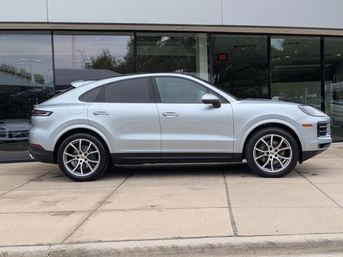 New 2026 Porsche Cayenne Coupe AWD/4WD image 8