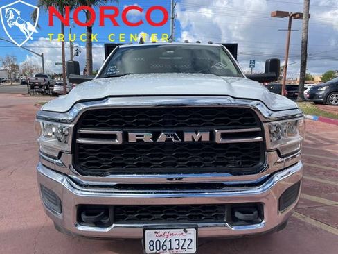 Used 2019 RAM 3500 Tradesman image 3