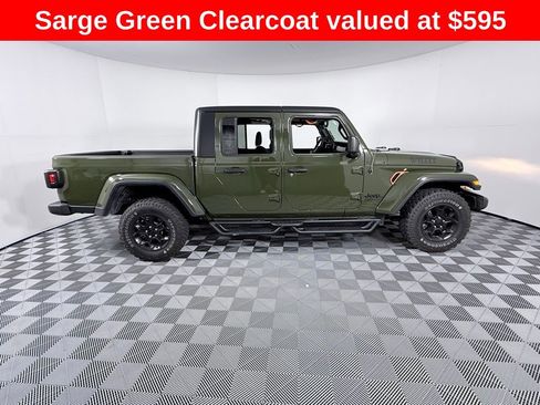Used 2023 Jeep Gladiator Willys image 8