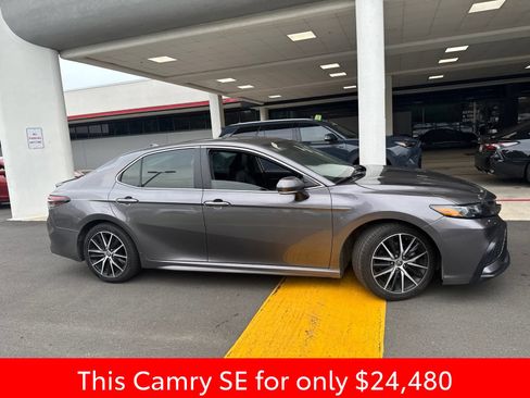 Used 2023 Toyota Camry SE FWD image 15