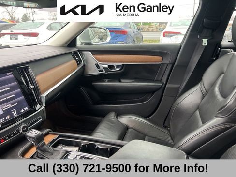 Used 2018 Volvo S90 T6 Inscription w/ Convenience Package image 40