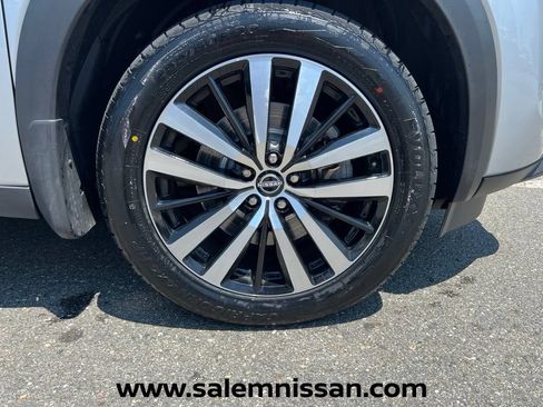 Used 2025 Nissan Pathfinder Platinum w/ Cargo Package AWD/4WD image 29