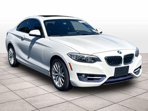 Used 2016 BMW 228i xDrive Coupe AWD/4WD image 3