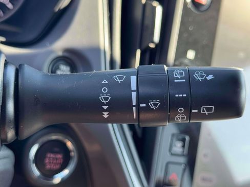 Certified 2025 Subaru Crosstrek 2.5i Limited image 18