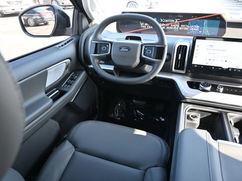 New 2026 Ford Expedition Max Active image 32