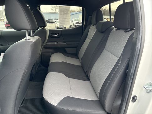 Used 2023 Toyota Tacoma TRD Sport image 13